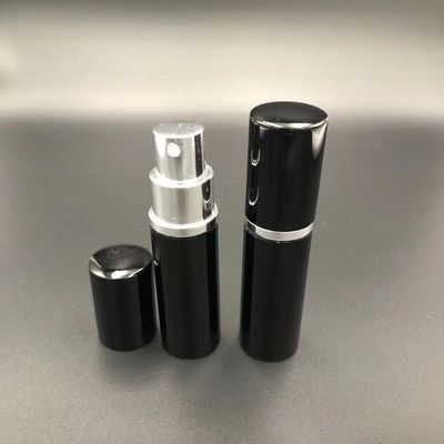 le voyage d'atomiseur de parfum de 0.135oz 4ml Travalo a placé Mini Perfume Dispenser Container Holder